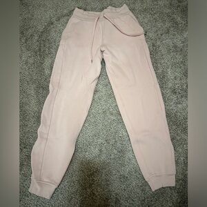 Lululemon scuba jogger size 4
